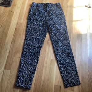 BlackWhite textured dotted Insight cropped pants.